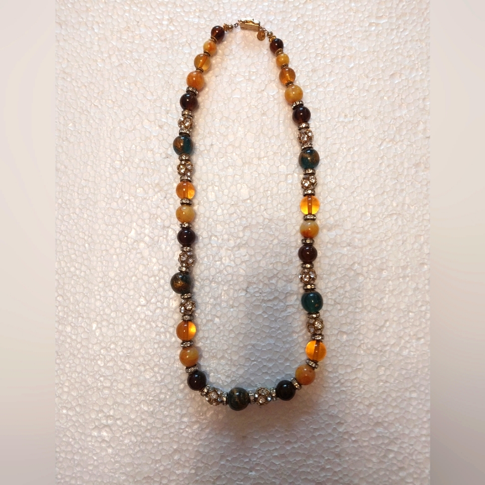 Vintage Valentino Beaded Rhiinestone Crystal Necklace 499$
